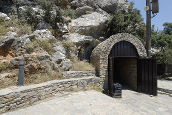 sfedonis cave crete