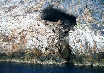 folegandros greece - Hryssospilia