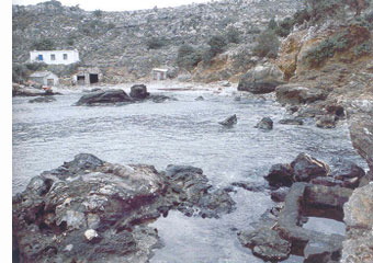 ikaria hot springs - Agia Kyriaki hot springs