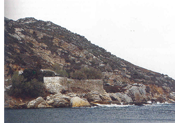 ikaria hot springs - Loumakia hot springs