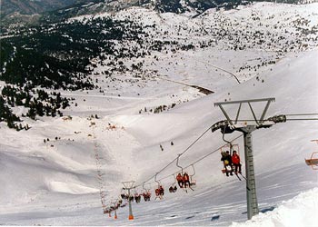 kalavryta ski resort - kalavrita chelmos lifts