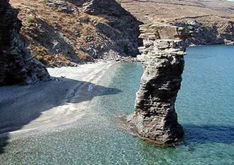 andros beaches - old women jump beach