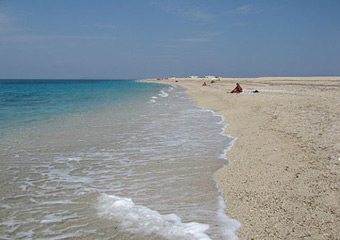 lefkada beaches - gyra beach