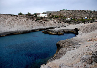 milos beaches - papafranka beach