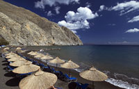 greek beaches - santorini- perissa beach