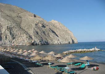 santorini beaches - perissa beach