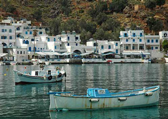 loutro village