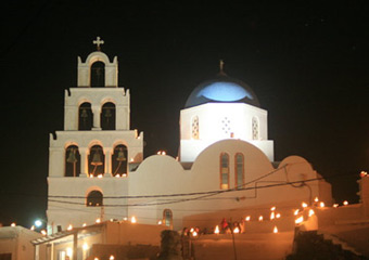 pyrgos santorini - pyrgos church by night