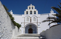 pyrgos santorini - pyrgos church