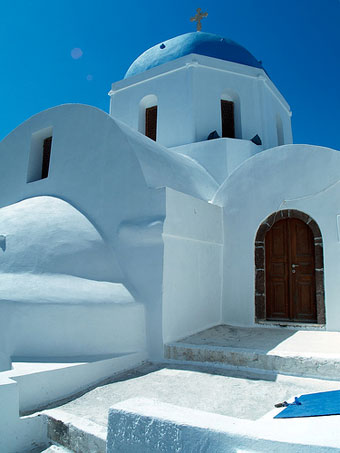 pyrgos santorini - pyrgos church