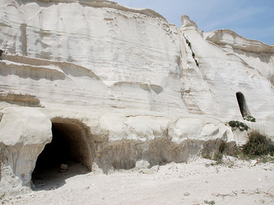 catacombs milos island