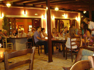 carnayo restaurant paxi