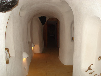 santorini hotels - cave room