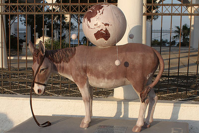 Donkey Republic Exhibition in Santorini